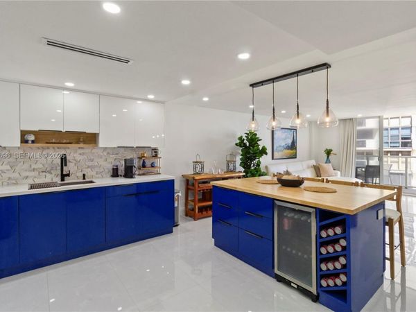 5701 Collins Ave , Unit 1619, Miami Beach, FL 33140