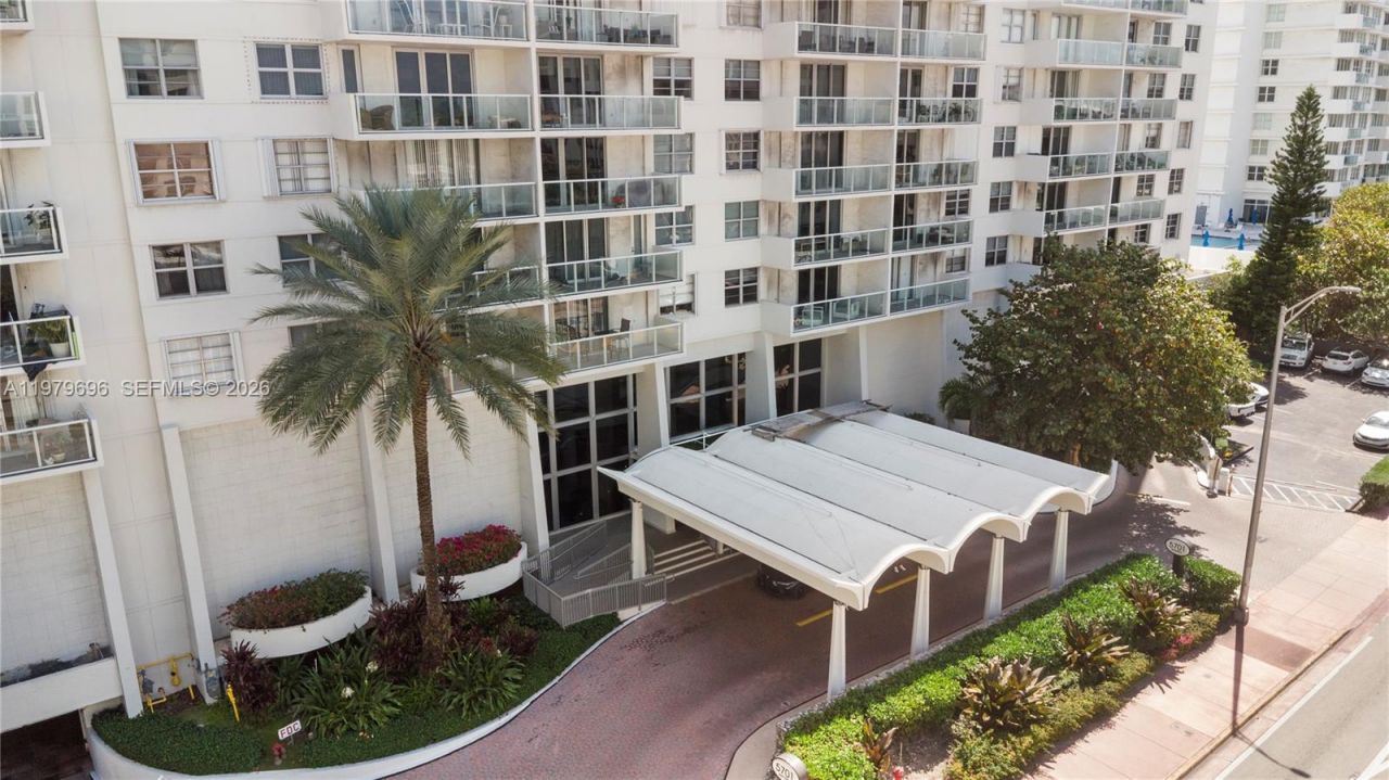 5701 Collins Ave , Unit 1619, Miami Beach, FL 33140 Photo