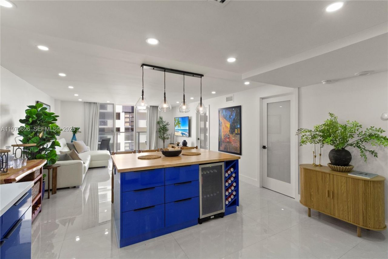 5701 Collins Ave , Unit 1619, Miami Beach, FL 33140 Photo