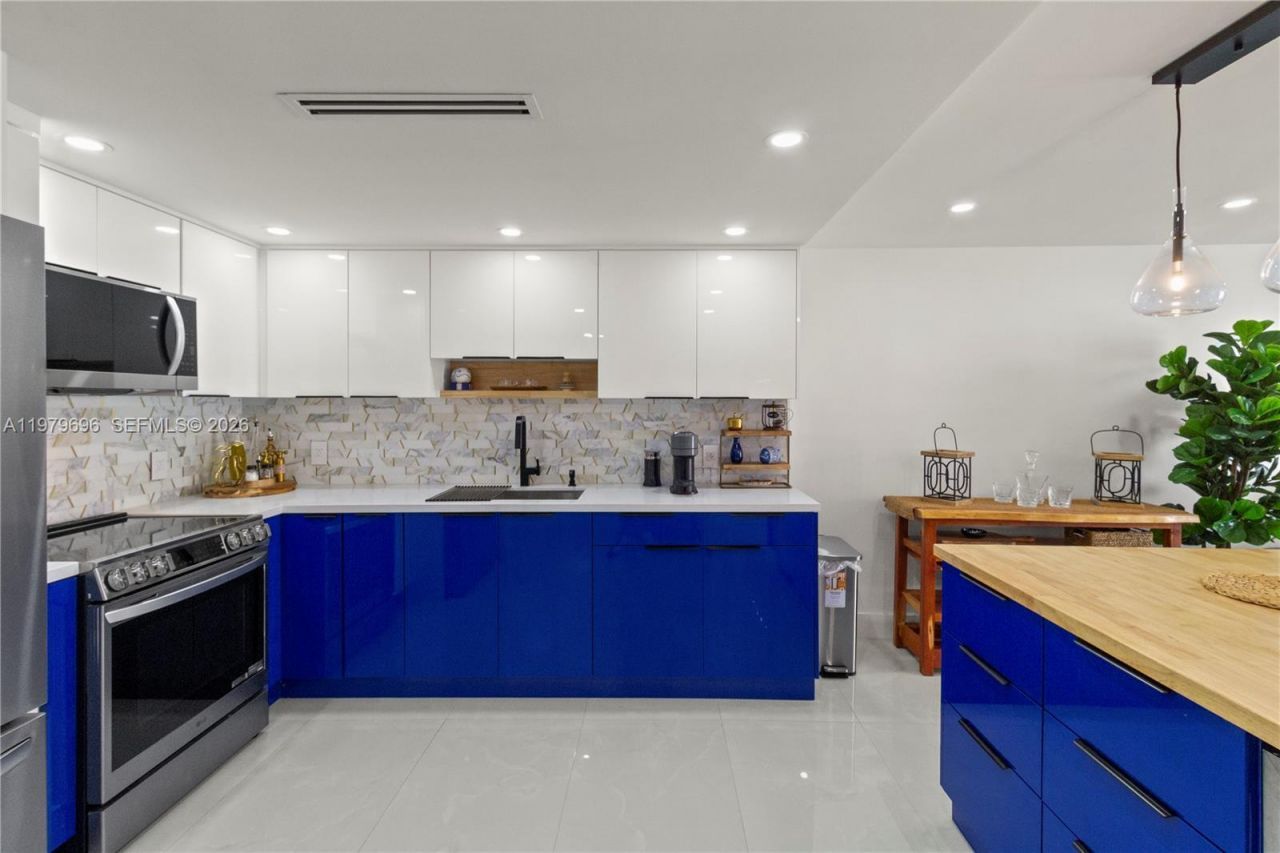 5701 Collins Ave , Unit 1619, Miami Beach, FL 33140 Photo