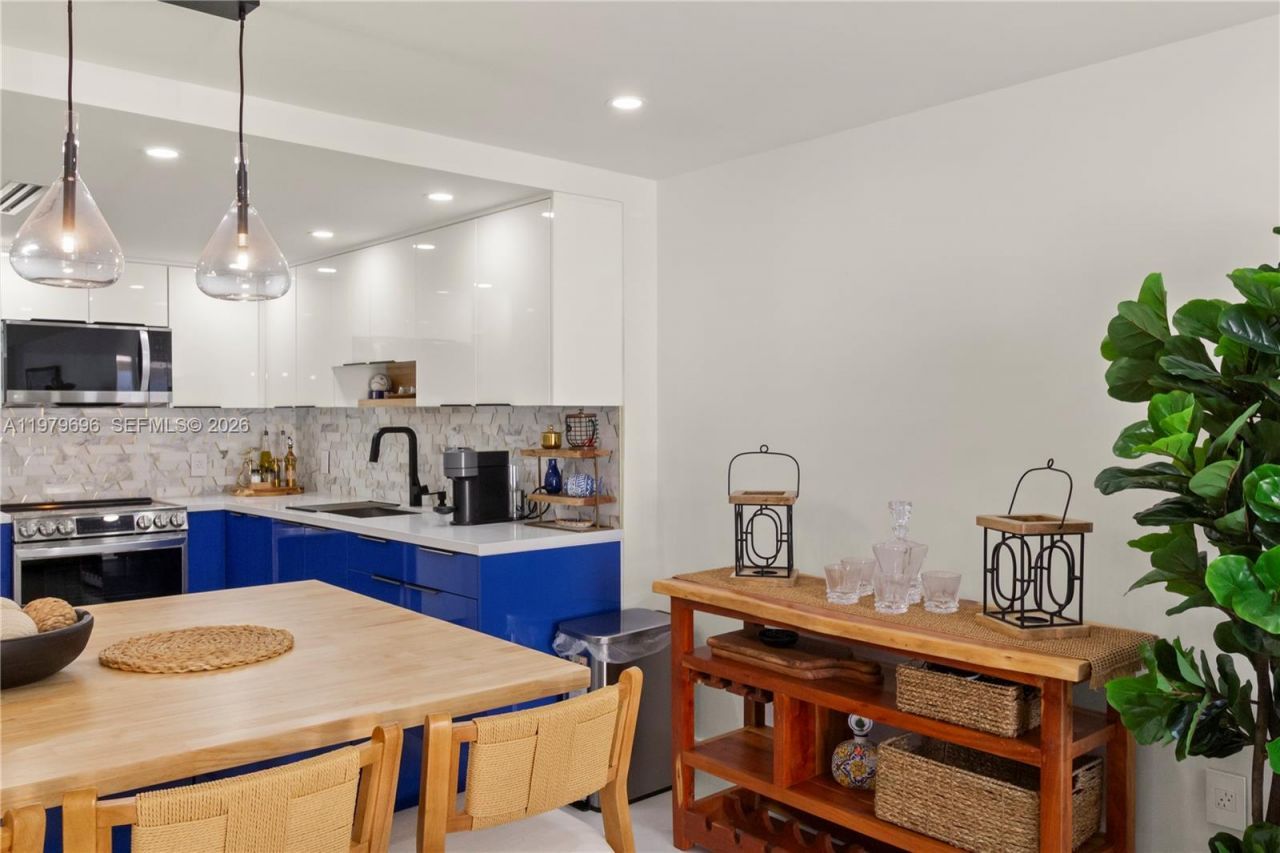 5701 Collins Ave , Unit 1619, Miami Beach, FL 33140 Photo