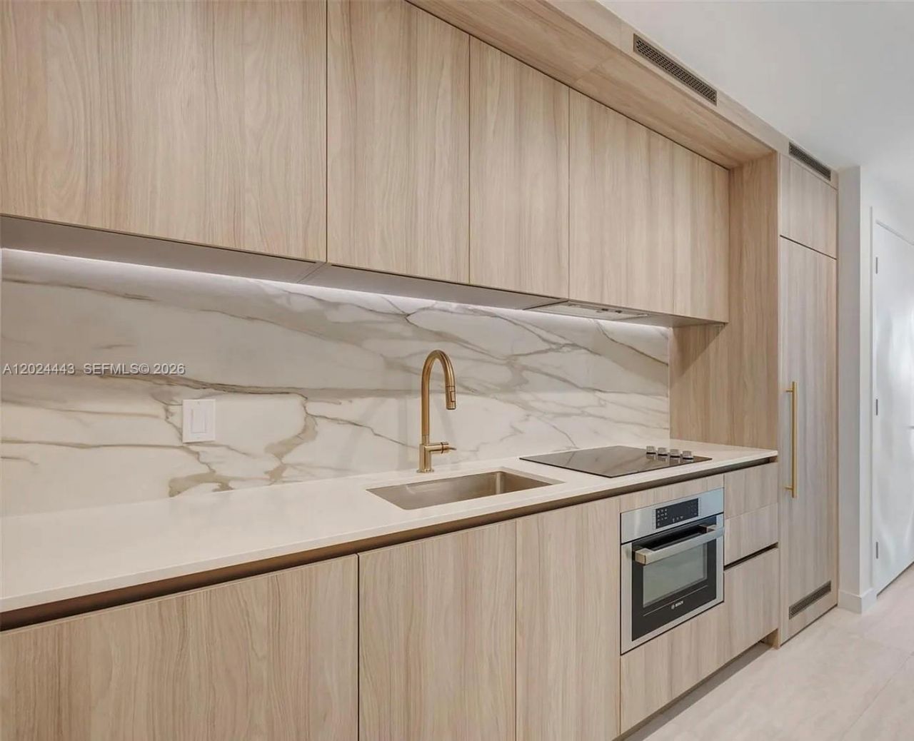 77 SE 5th St , Unit 2305, Miami, FL 33131 Photo