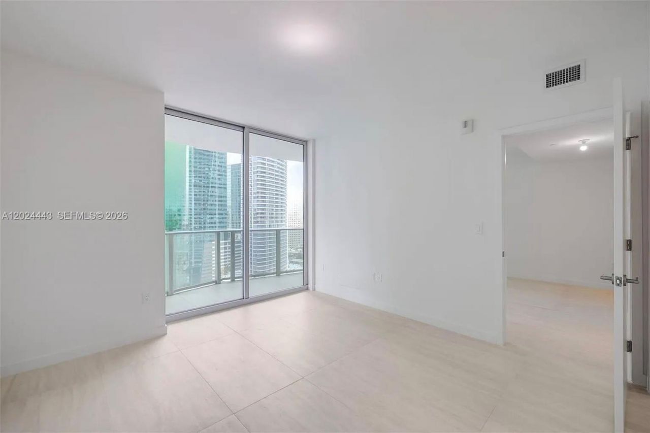 77 SE 5th St , Unit 2305, Miami, FL 33131 Photo