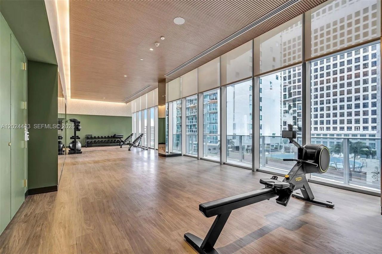 77 SE 5th St , Unit 2305, Miami, FL 33131 Photo