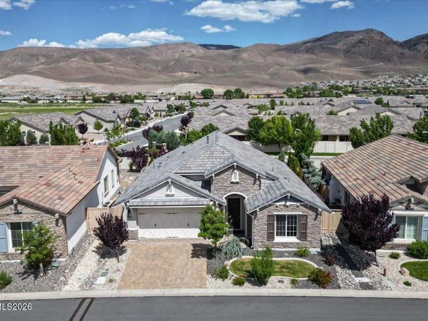 9820 Shadowless Trail, Reno, NV 89521