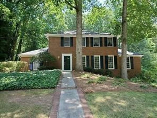 7195 Hunters Branch Drive , Atlanta, GA 30328