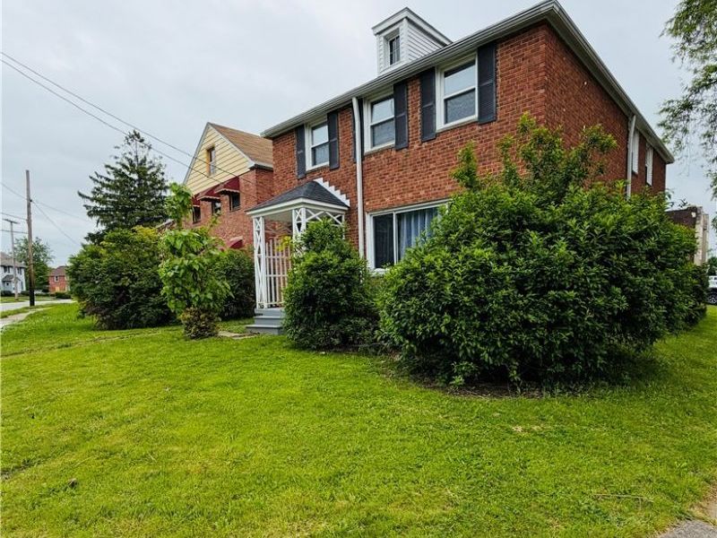 14702 Milverton Road, Cleveland, OH 44120 Photo 2