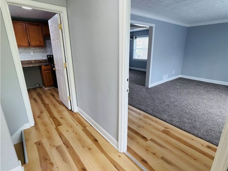14702 Milverton Road, Cleveland, OH 44120 Photo 9