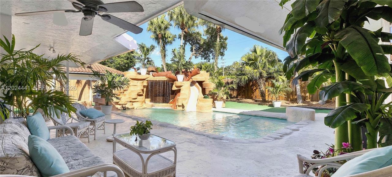 2900 NW 25th Way, Boca Raton, FL 33434 Photo
