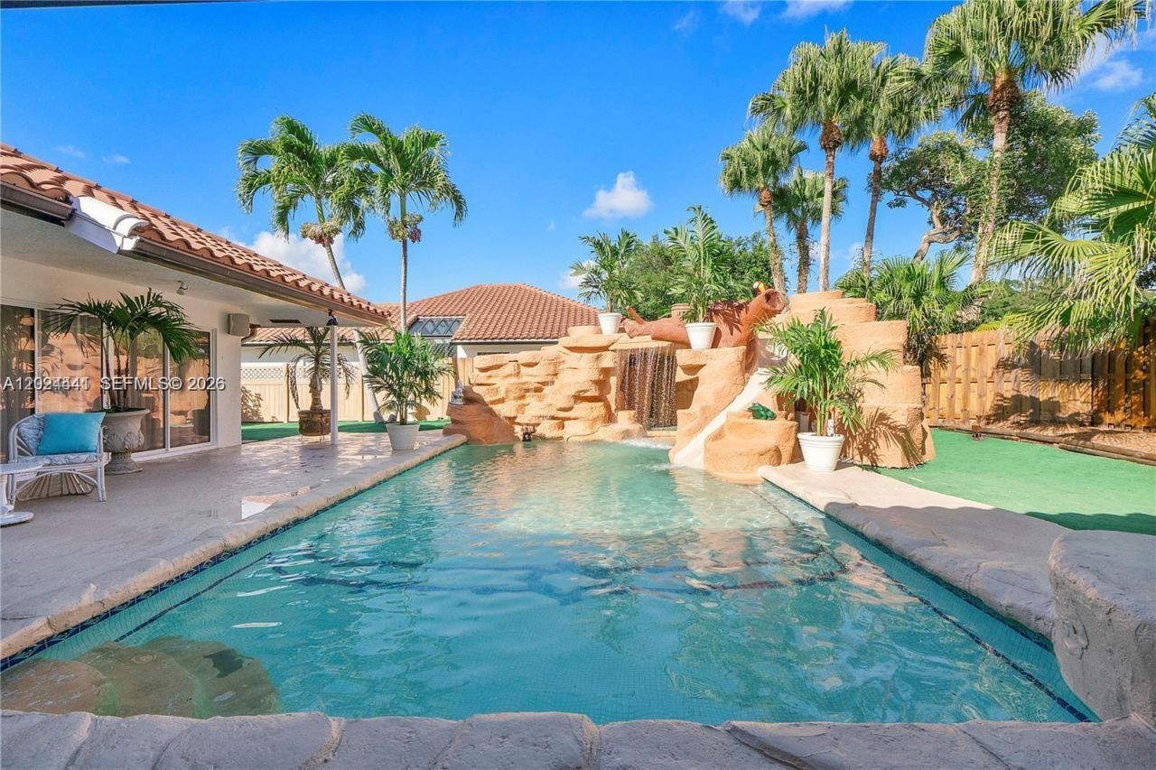 2900 NW 25th Way, Boca Raton, FL 33434 Photo
