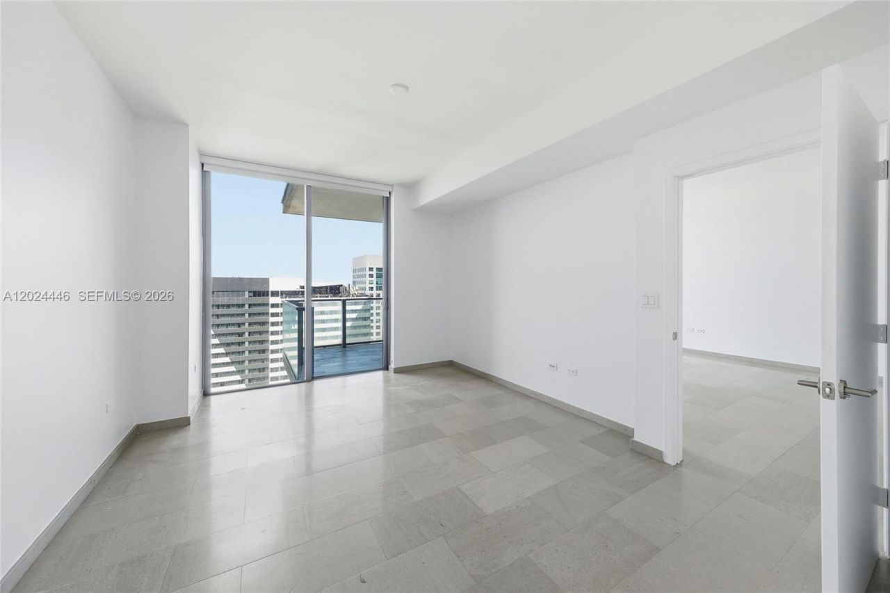88 SW 7th St , Unit 2008, Miami, FL 33130 Photo