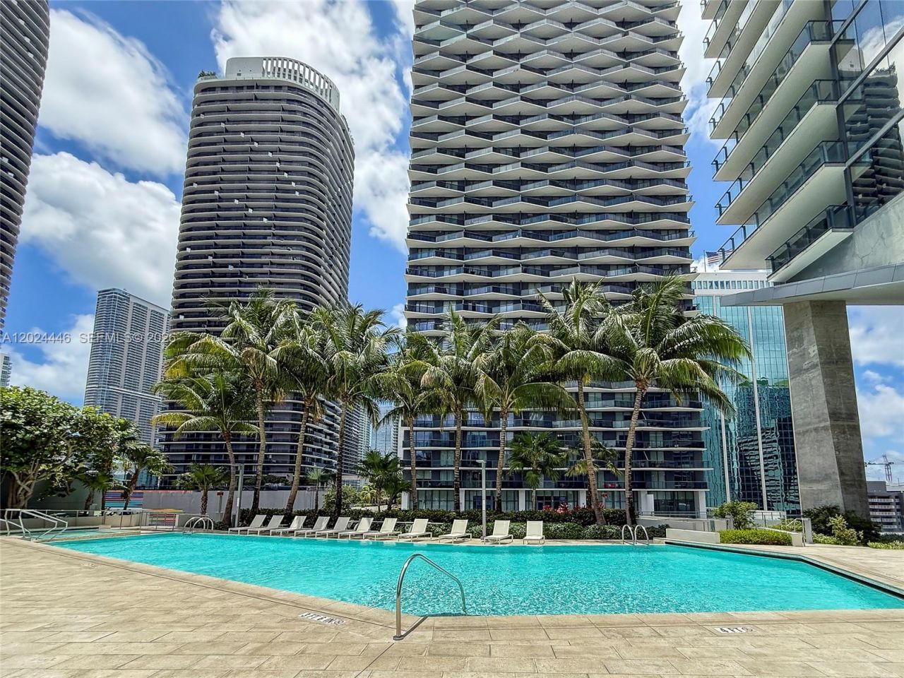 88 SW 7th St , Unit 2008, Miami, FL 33130 Photo