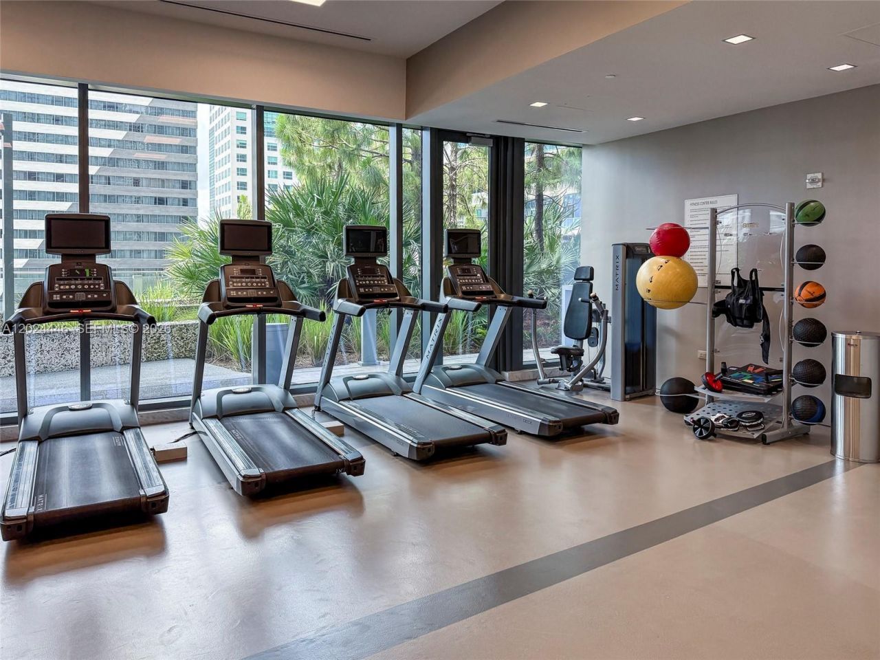 88 SW 7th St , Unit 2008, Miami, FL 33130 Photo