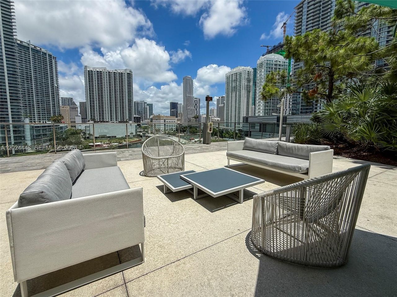 88 SW 7th St , Unit 2008, Miami, FL 33130 Photo