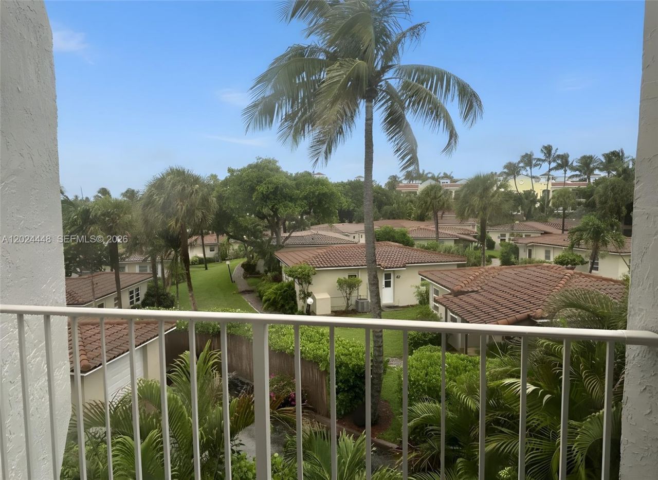 1222 Hillsboro Mile, Unit 15, Hillsboro Beach, FL 33062 Photo