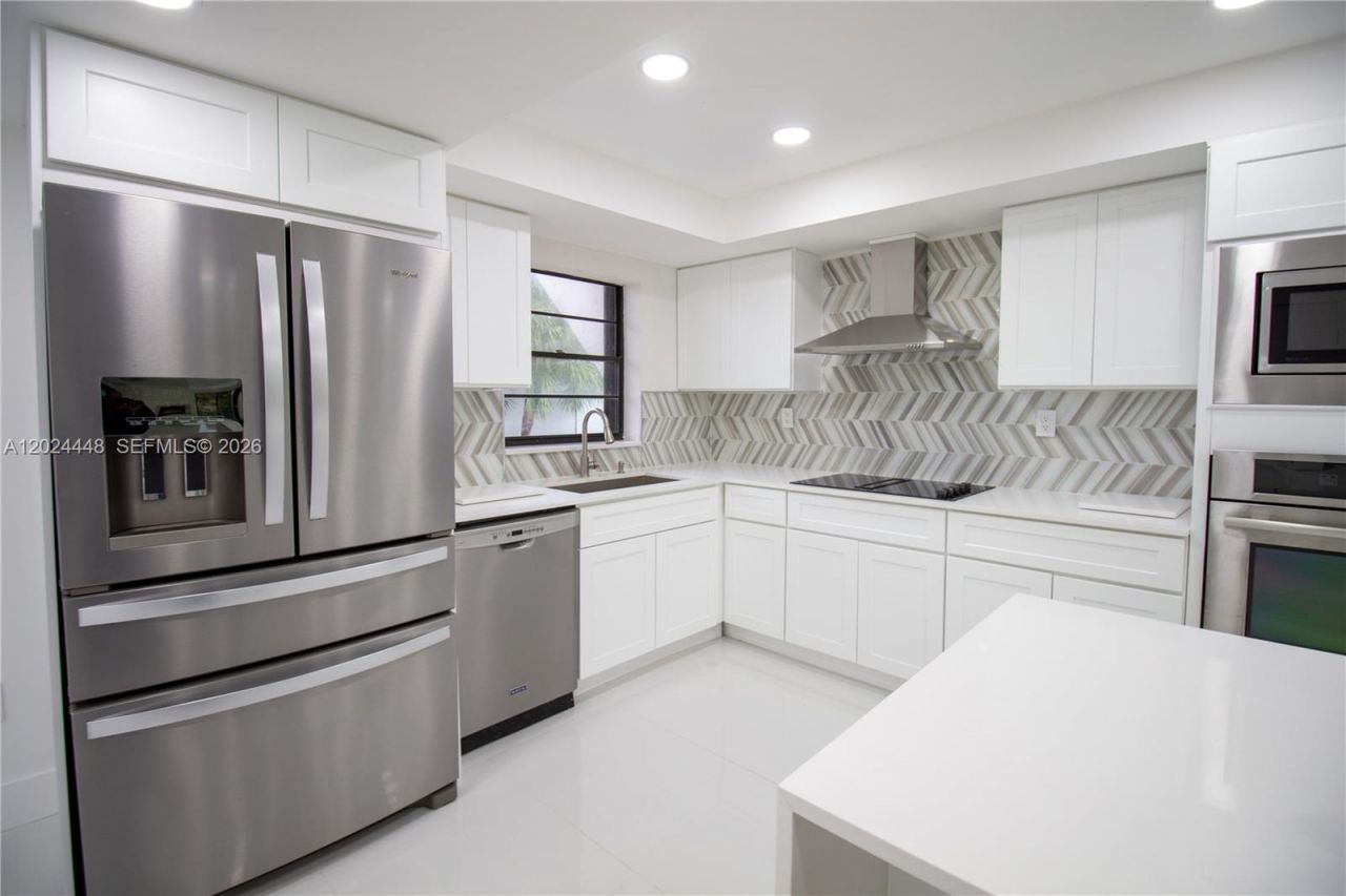 1222 Hillsboro Mile, Unit 15, Hillsboro Beach, FL 33062 Photo