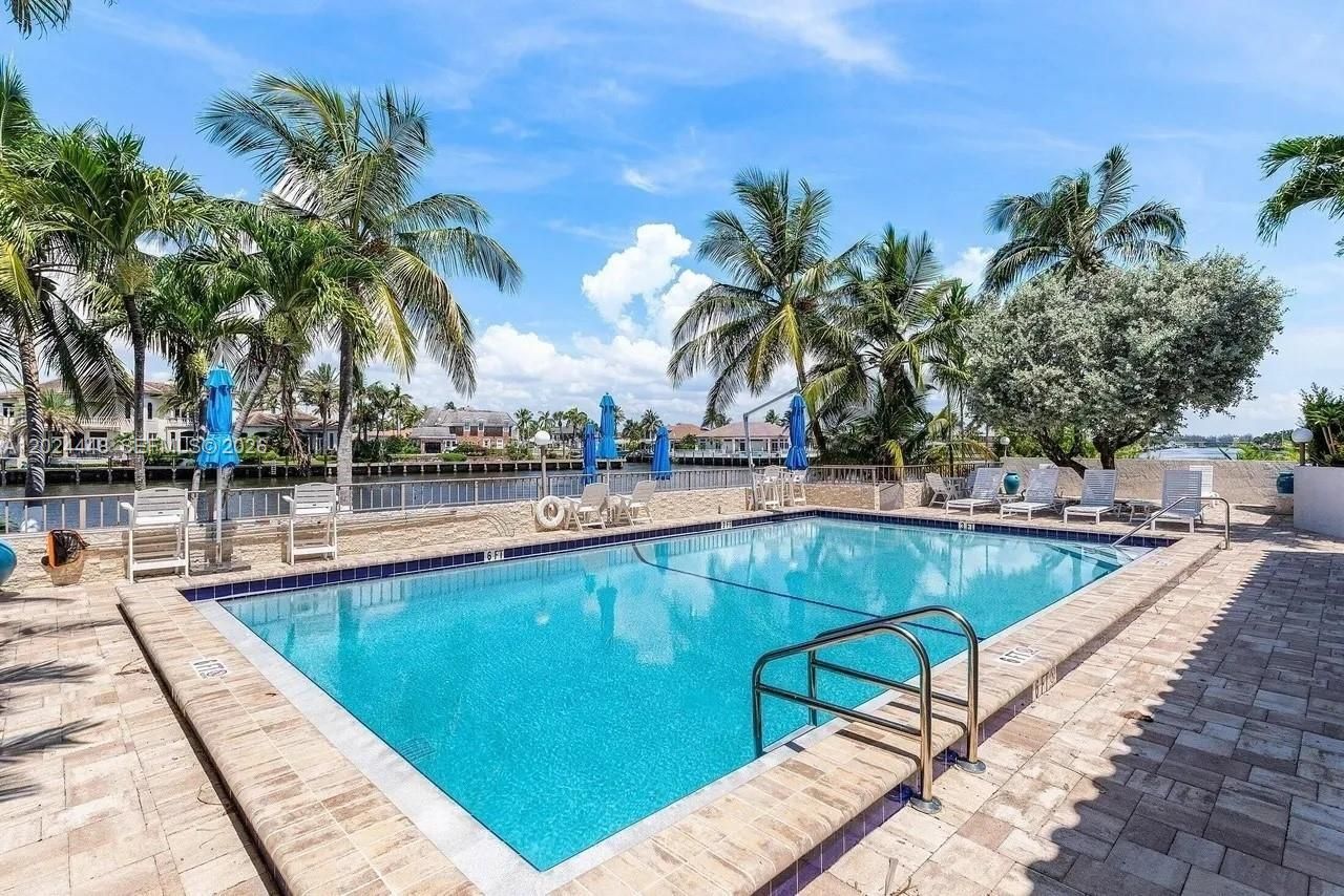 1222 Hillsboro Mile, Unit 15, Hillsboro Beach, FL 33062 Photo