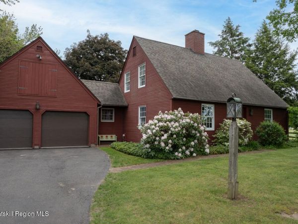 32a Sunset Avenue, Kinderhook, NY 12106
