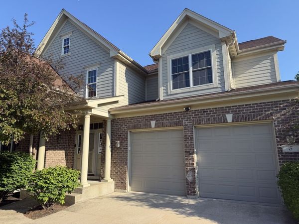 5 Daybreak Terrace , Buffalo Grove, IL 60089