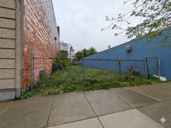 310 W Ferry Street , Unit N, Buffalo, NY 14213
