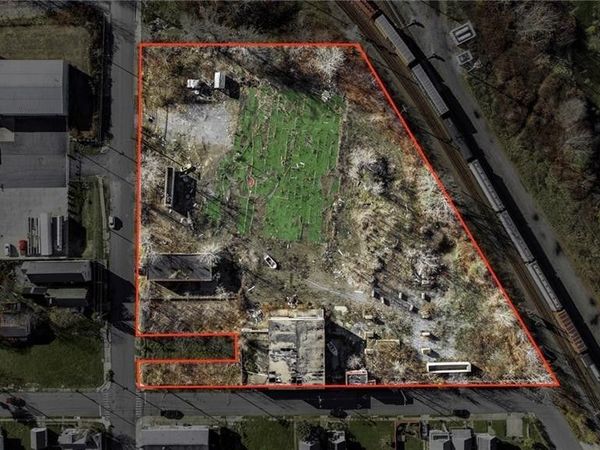 482 Howard Street , Buffalo, NY 14206