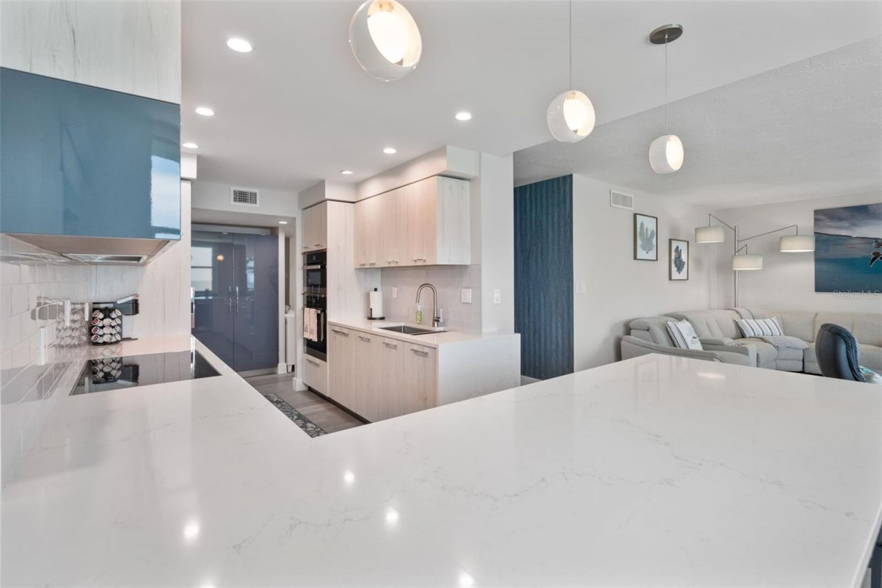 1050 Longboat Club Road, Unit 901, Longboat Key, FL 34228 Photo