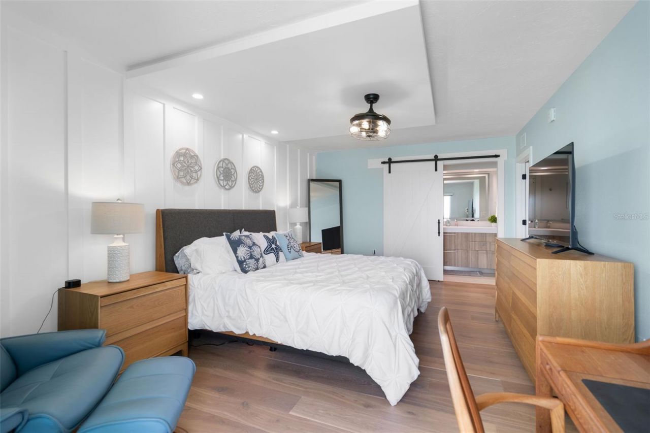 1050 Longboat Club Road, Unit 901, Longboat Key, FL 34228 Photo