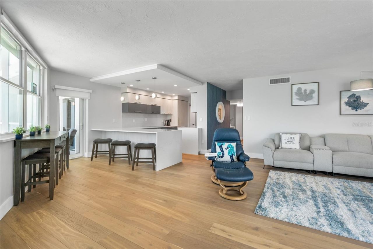 1050 Longboat Club Road, Unit 901, Longboat Key, FL 34228 Photo