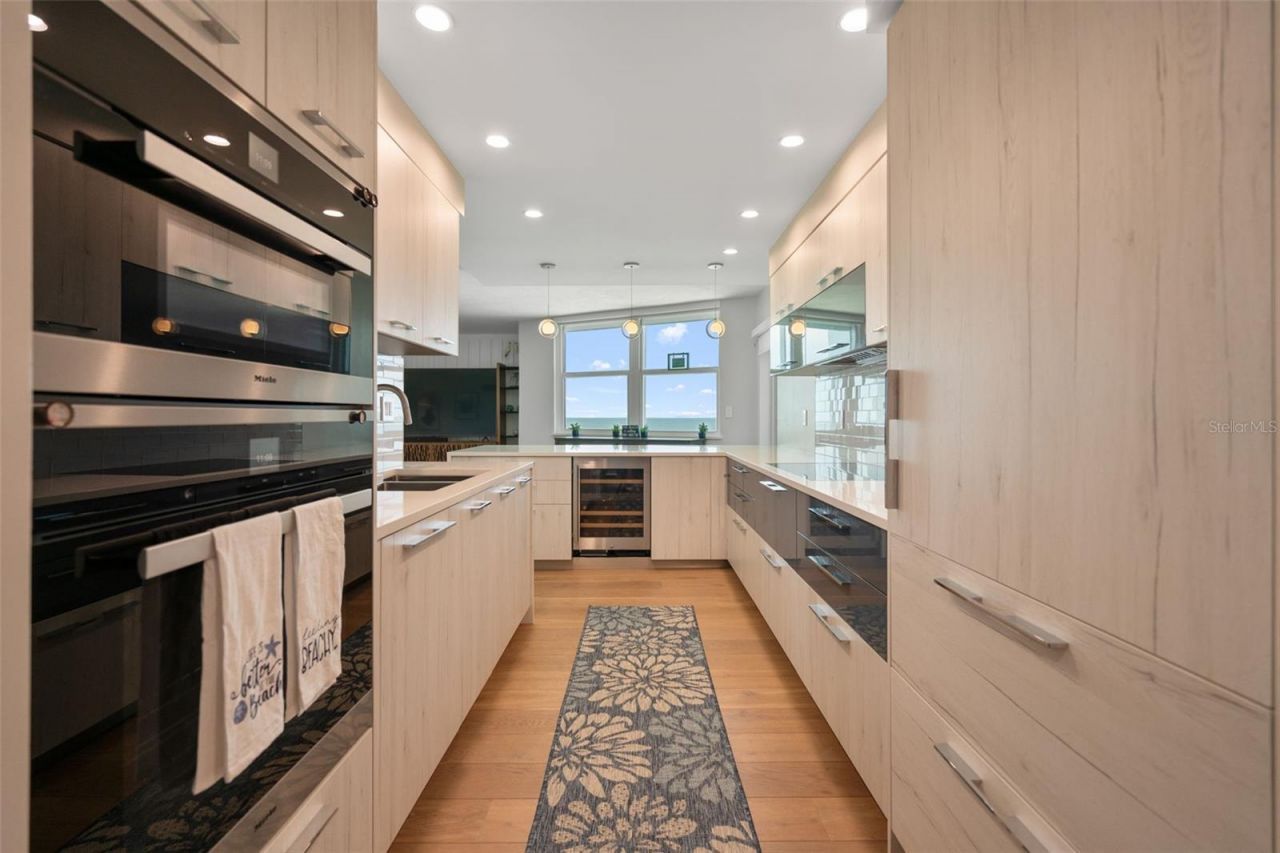 1050 Longboat Club Road, Unit 901, Longboat Key, FL 34228 Photo