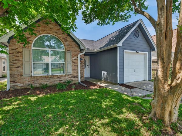 3022 Yorktown Circle, Fort Walton Beach, FL 32547