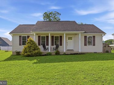 162 S LOUDOUN STREET, STRASBURG, VA 22657
