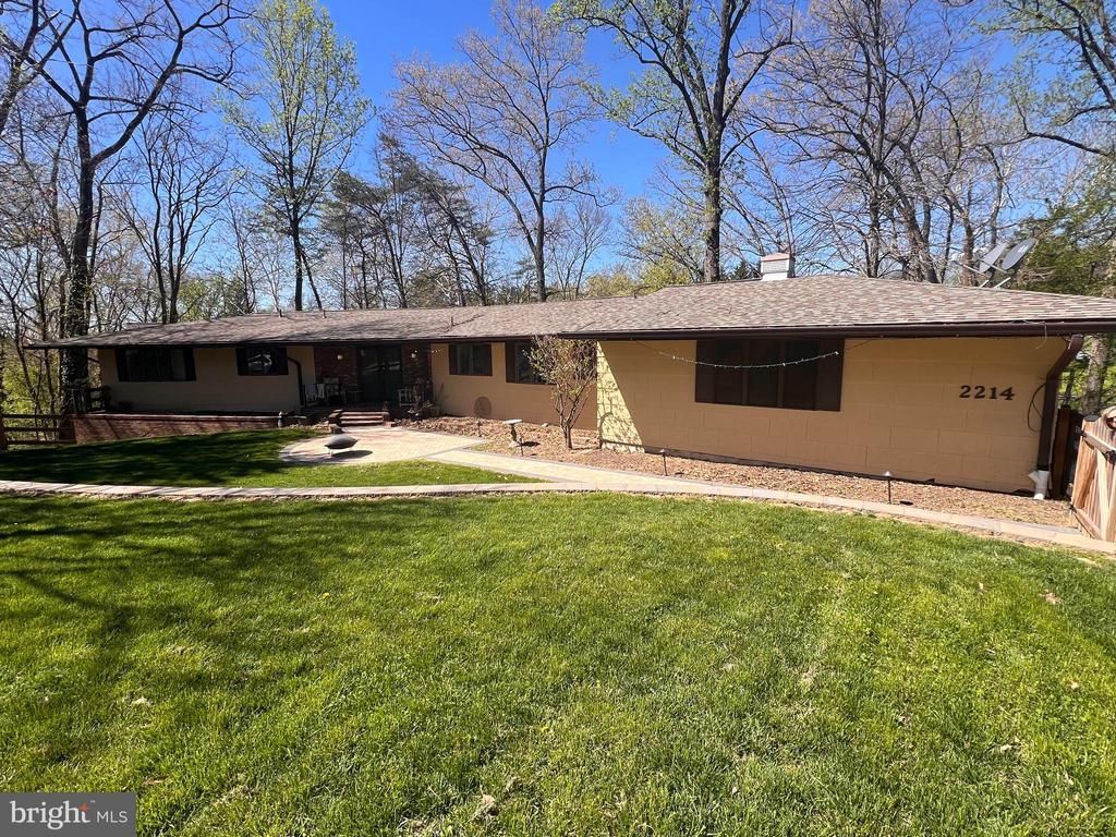 2214 ARAPAHOE AVENUE, CATONSVILLE, MD 21228