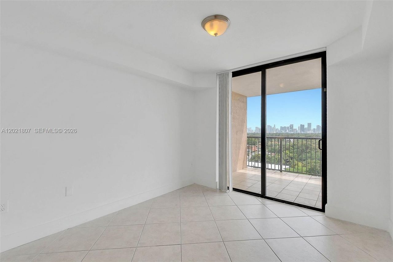 1690 SW 27th Ave , Unit 805, Miami, FL 33145 Photo