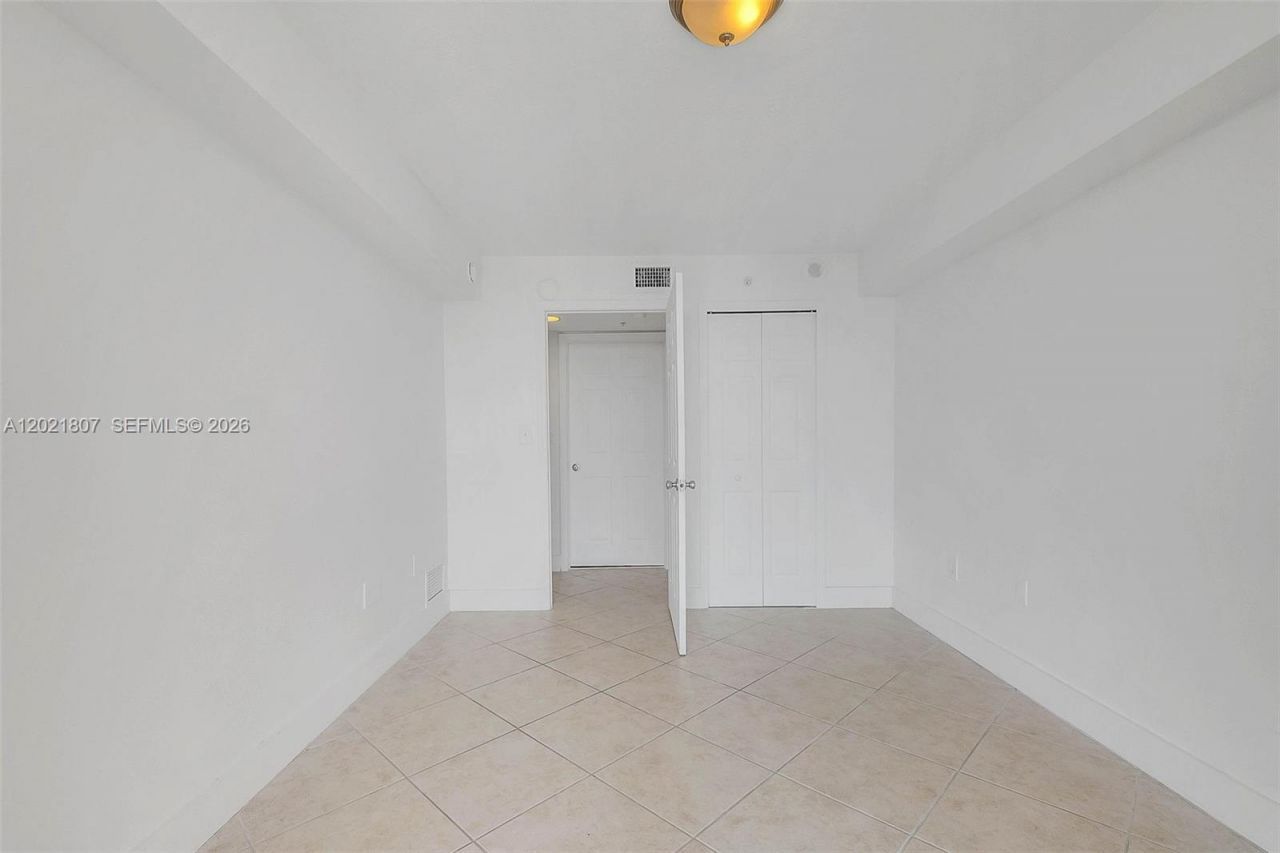 1690 SW 27th Ave , Unit 805, Miami, FL 33145 Photo