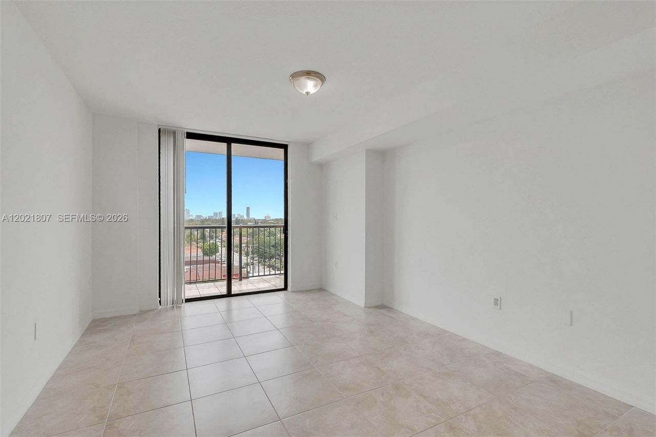 1690 SW 27th Ave , Unit 805, Miami, FL 33145 Photo
