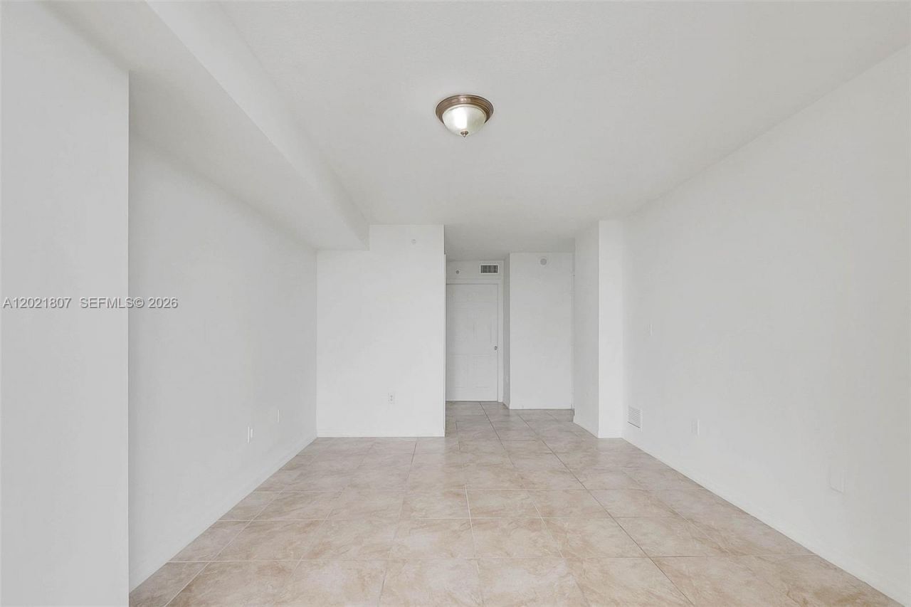 1690 SW 27th Ave , Unit 805, Miami, FL 33145 Photo