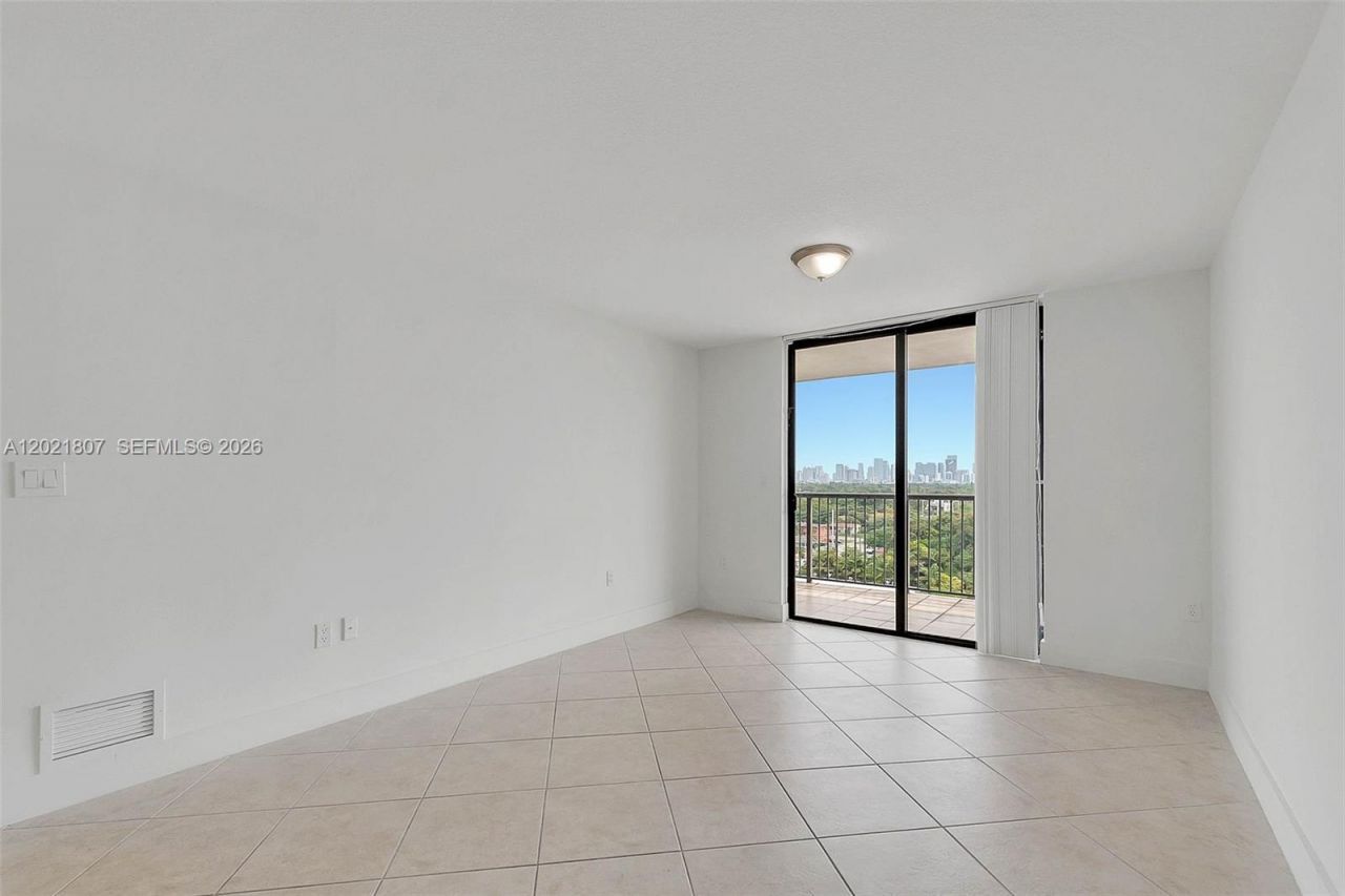 1690 SW 27th Ave , Unit 805, Miami, FL 33145 Photo