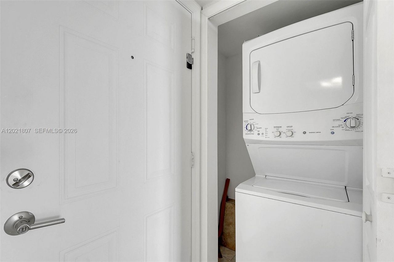 1690 SW 27th Ave , Unit 805, Miami, FL 33145 Photo
