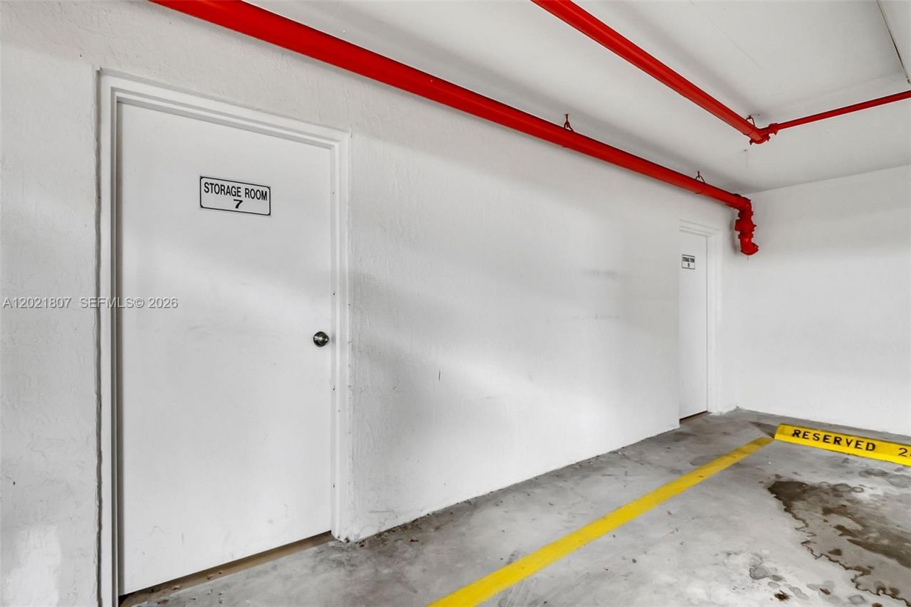 1690 SW 27th Ave , Unit 805, Miami, FL 33145 Photo
