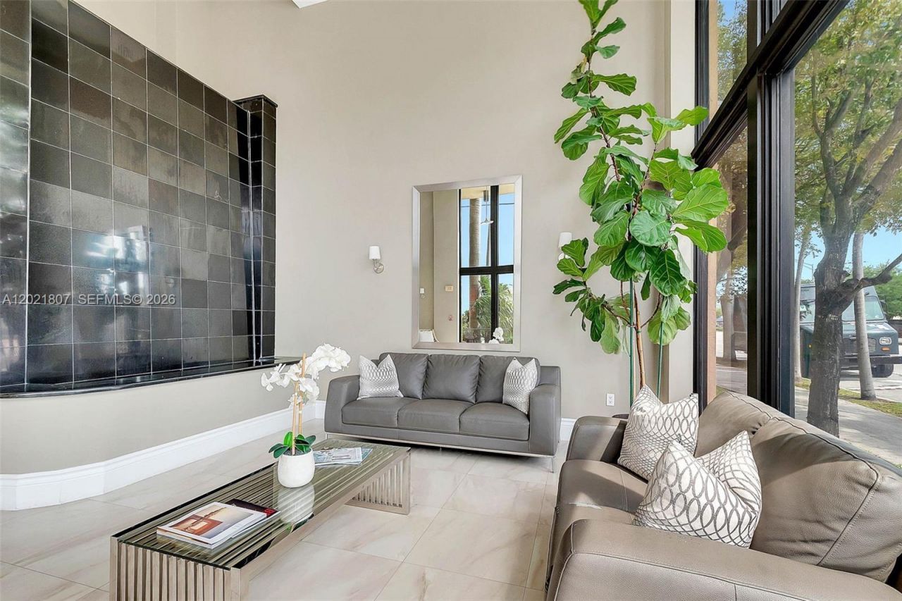 1690 SW 27th Ave , Unit 805, Miami, FL 33145 Photo