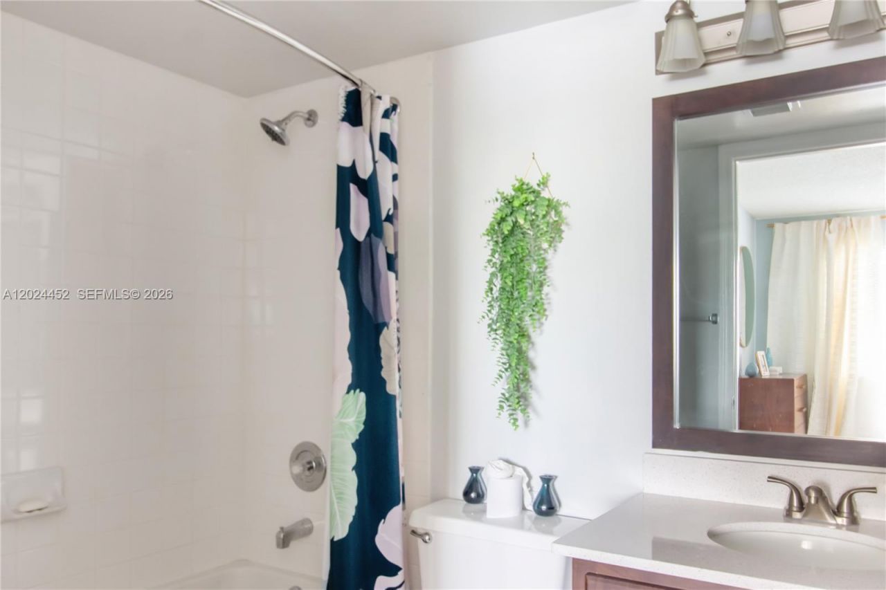 17230 NW 64th Ave, Unit #, Miami Lakes, FL 33015 Photo