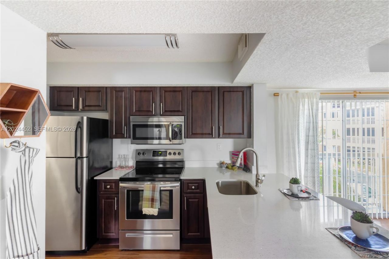 17230 NW 64th Ave, Unit #, Miami Lakes, FL 33015 Photo
