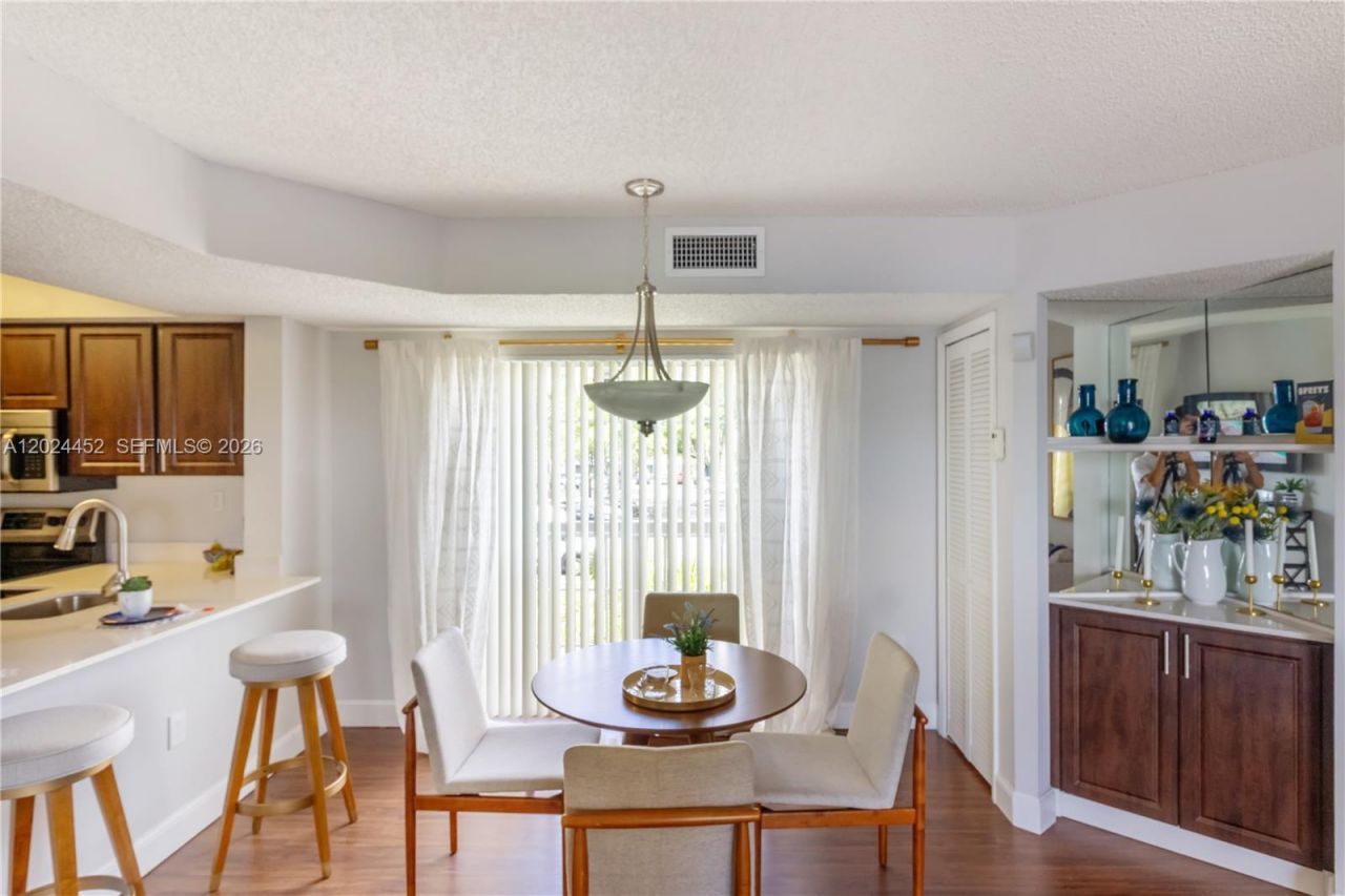 17230 NW 64th Ave, Unit #, Miami Lakes, FL 33015 Photo