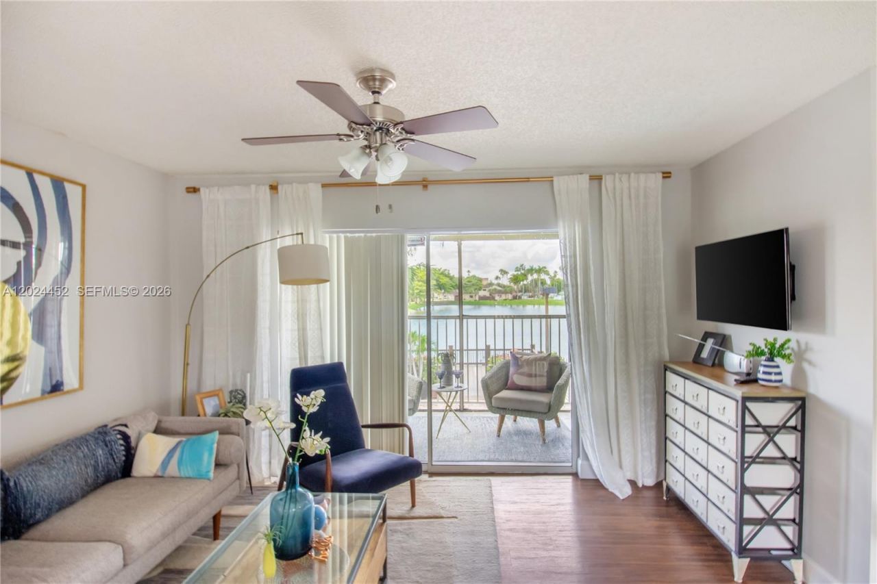 17230 NW 64th Ave, Unit #, Miami Lakes, FL 33015 Photo