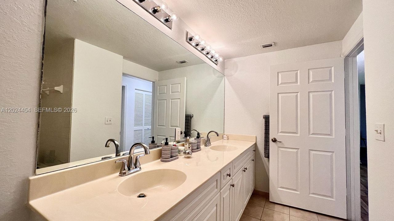 2727 Anzio Ct , Unit 106, Palm Beach Gardens, FL 33410 Photo