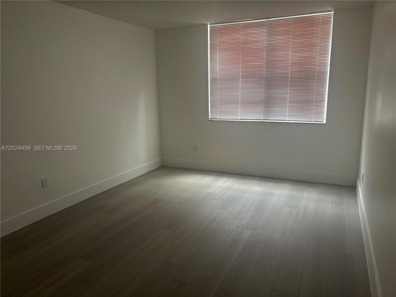 484 NW 165th St Rd , Unit A-111, Miami, FL 33169 Photo