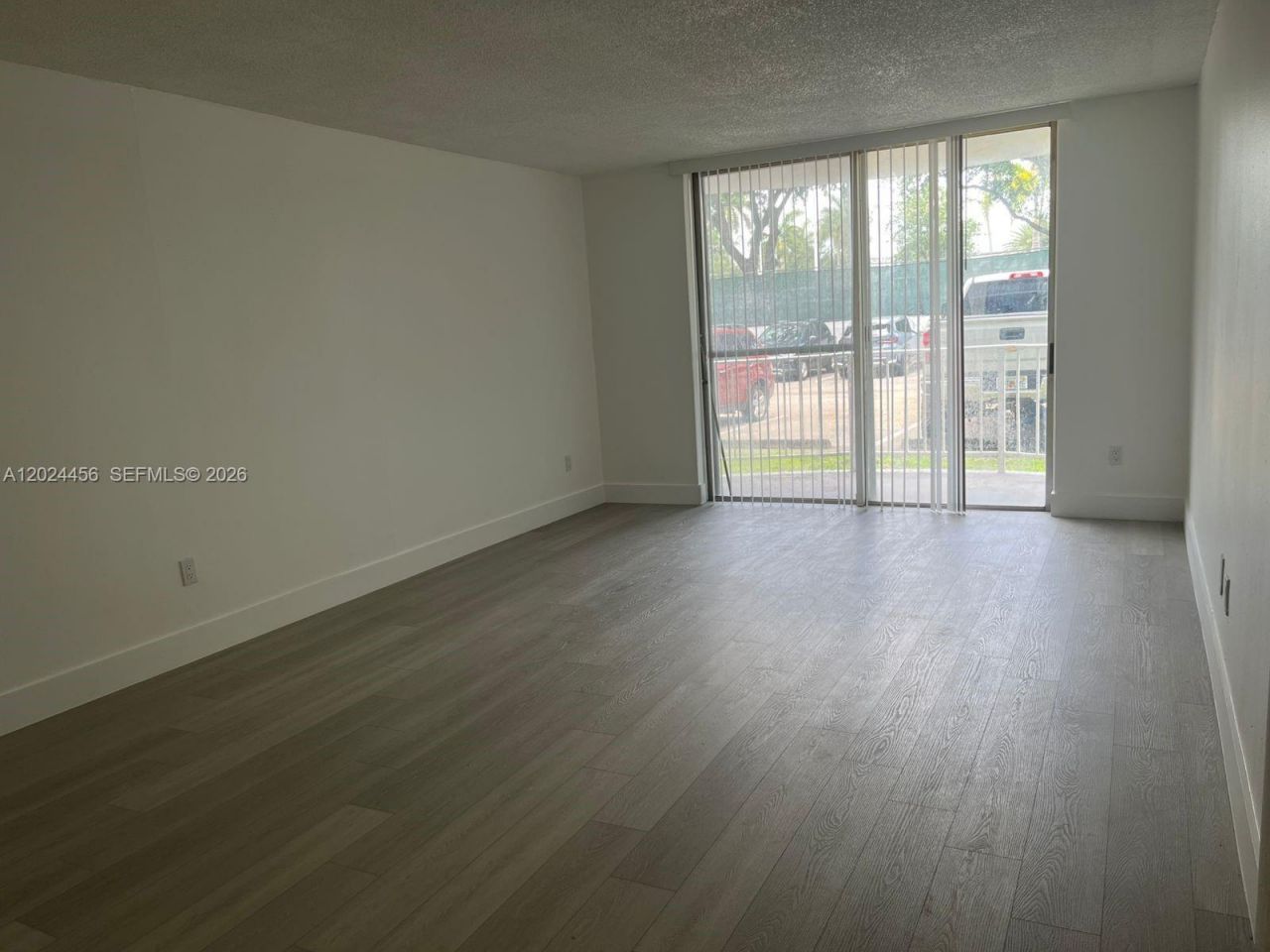 484 NW 165th St Rd, Unit A-111, Miami, FL 33169 Photo