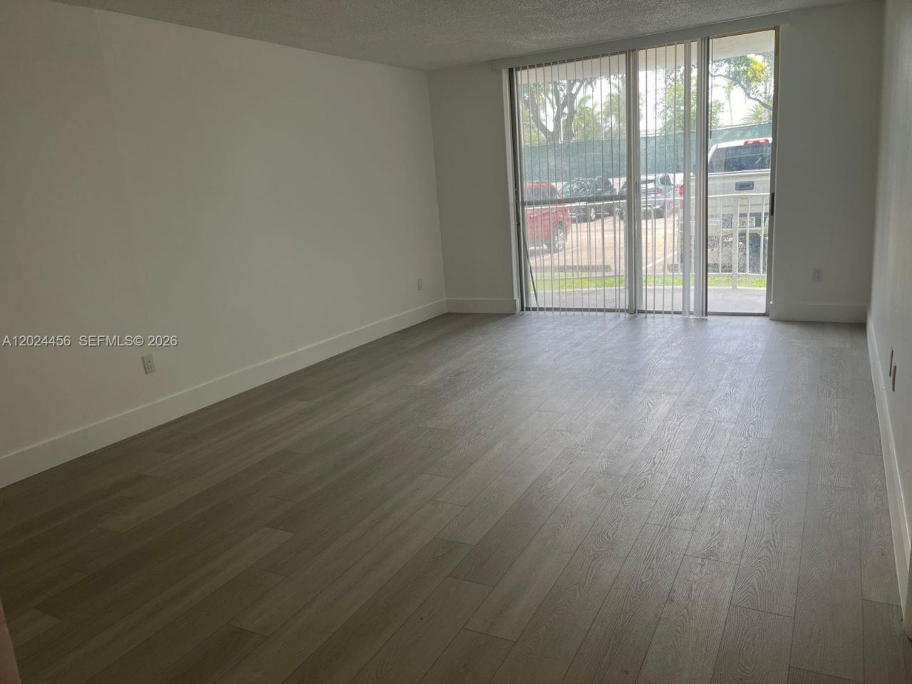 484 NW 165th St Rd, Unit A-111, Miami, FL 33169 Photo