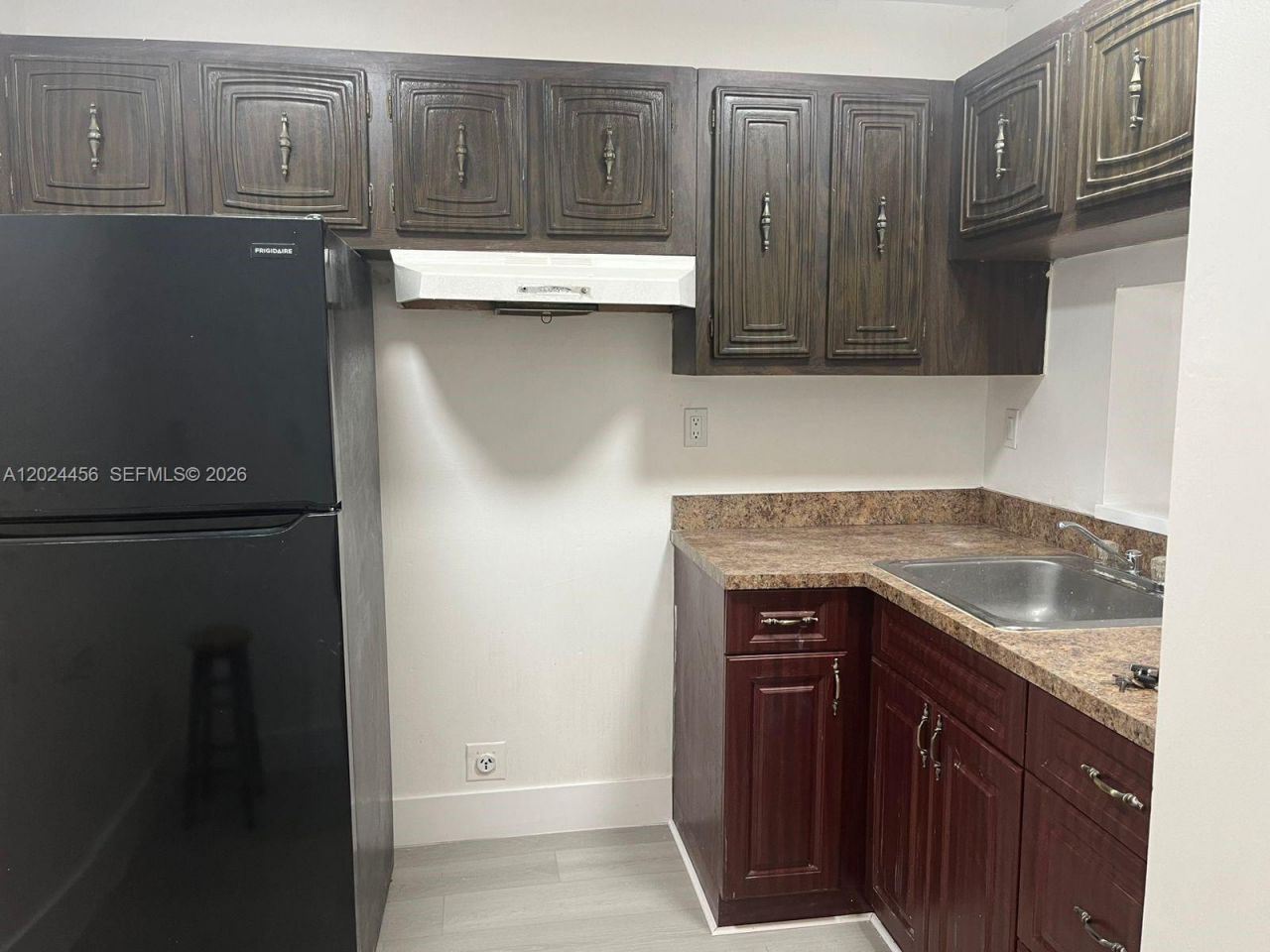 484 NW 165th St Rd, Unit A-111, Miami, FL 33169 Photo