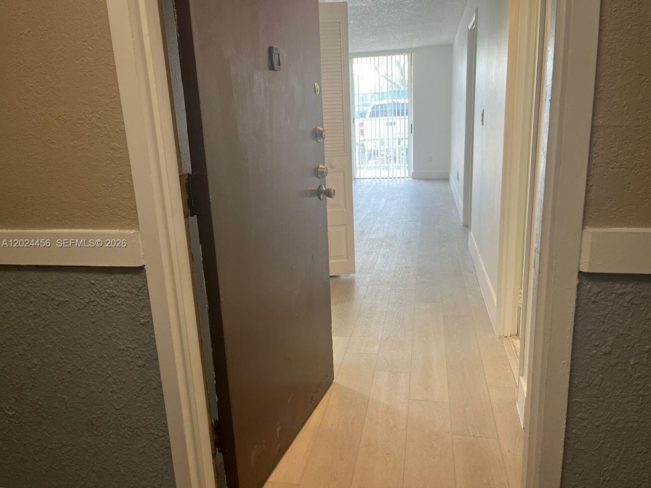 484 NW 165th St Rd, Unit A-111, Miami, FL 33169 Photo